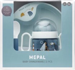 Mepal Mio – Babyservies 3-delig – Bestaat Uit Een Oefenbord, Antilekbeker En Oefenlepel – Sailors Bay – Licht In Gewicht – Kan Tegen Een Stootje -Mepal 1200x1117
