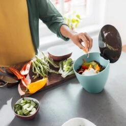 Mepal – Afvalbakje Calypso – Afvalbakje Voor Op Het Aanrecht - 2.2 Liter – Titanium – Grote Vulopening – Gemakkelijk Te Reinigen -Mepal 1200x1200 158