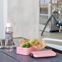 Mepal – Waterfles Ellipse – 700 Ml – Nordic Pink – Drinkfles Volwassenen – Geschikt Voor Koolzuurhoudende Dranken – Lekvrij 21 Mepal – Waterfles Ellipse – 700 Ml – Nordic Pink – Drinkfles Volwassenen – Geschikt Voor Koolzuurhoudende Dranken – Lekvrij -Mepal 1200x1200 96