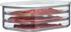 Mepal – Vleeswarendoos Modula 3-laags – Nordic Green – Bewaardoos Met Deksel – Zicht Op Inhoud - Stapelbaar – Koelkastdoos -Mepal 1200x542