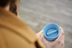 Mepal Isoleerbeker Ellipse 375 Ml – Houdt Je Drankje 4 Uur Warm En 8 Uur Koud – Titanium – Koffiebeker To Go – Lekdicht – Thermosbeker -Mepal 1200x798 5