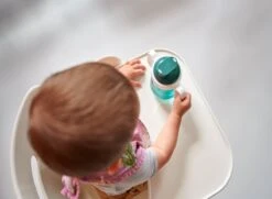 Mepal Mio – Babyservies 3-delig – Bestaat Uit Een Oefenbord, Antilekbeker En Oefenlepel – Flowers & Butterflies – Licht In Gewicht – Kan Tegen Een Stootje 16 Mepal Mio – Babyservies 3-delig – Bestaat Uit Een Oefenbord, Antilekbeker En Oefenlepel – Flowers & Butterflies – Licht In Gewicht – Kan Tegen Een Stootje -Mepal 1200x877 3