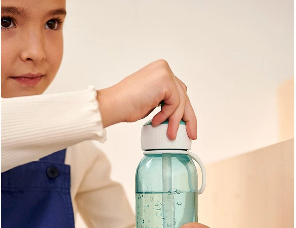 Mepal – Waterfles Flip-up Campus – 500 Ml – Roze – Drinkfles Met Een Rietje – Geschikt Voor Koolzuurhoudende Dranken 9 Mepal – Waterfles Flip-up Campus – 500 Ml – Roze – Drinkfles Met Een Rietje – Geschikt Voor Koolzuurhoudende Dranken - Afbeelding 7